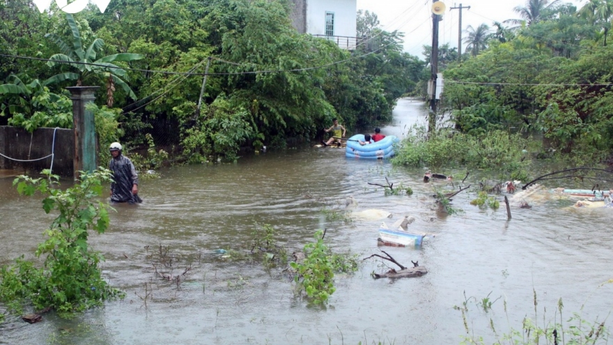 Floods claim 17 lives in central Vietnam
